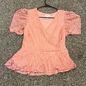 Lacey short sleeve shirt
